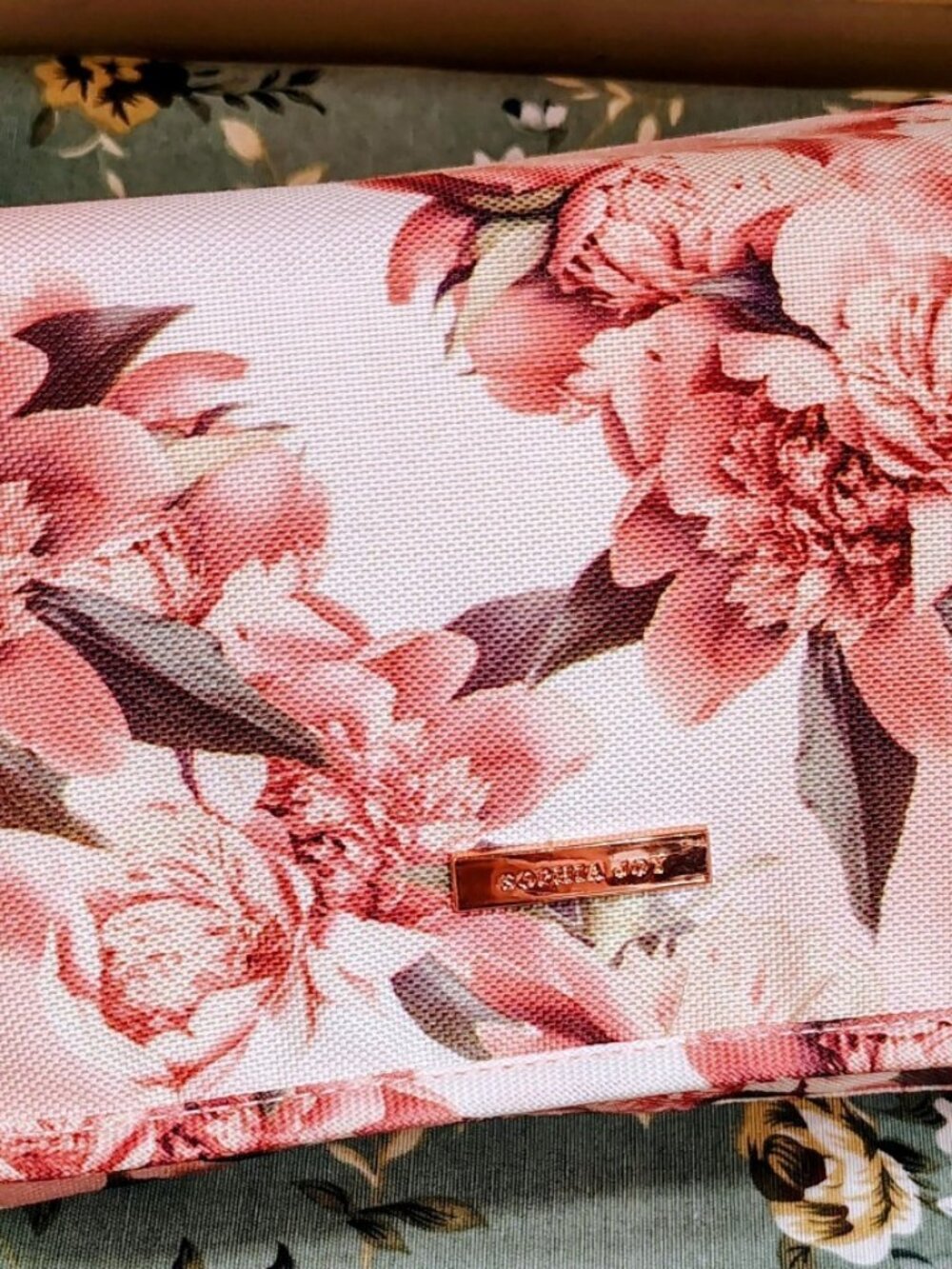 NWOT Sophia Joy Pink Floral Makeup Travel Organizer